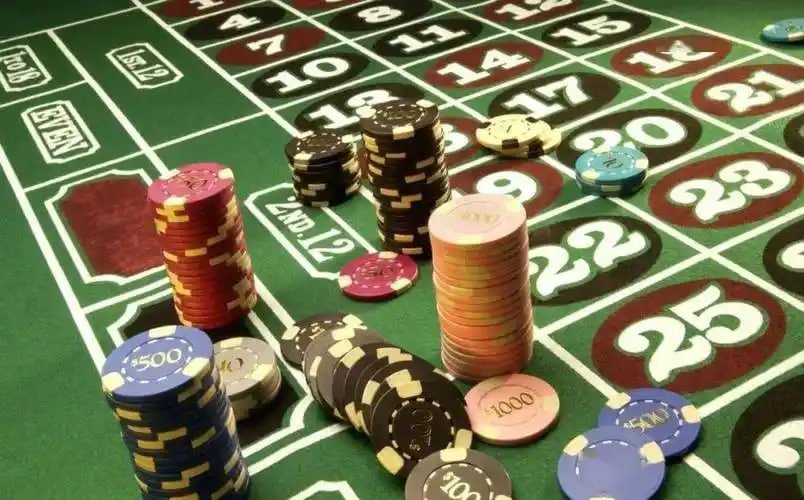 Ilustrasi pemain sportsbook dan slot online di susu4d dengan tema neon merah